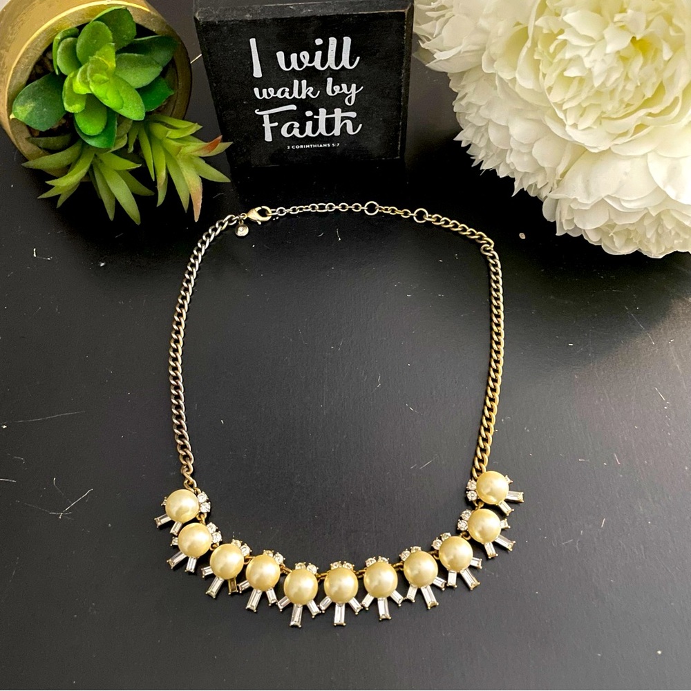 J Crew Elegant Gold and Cream Necklace